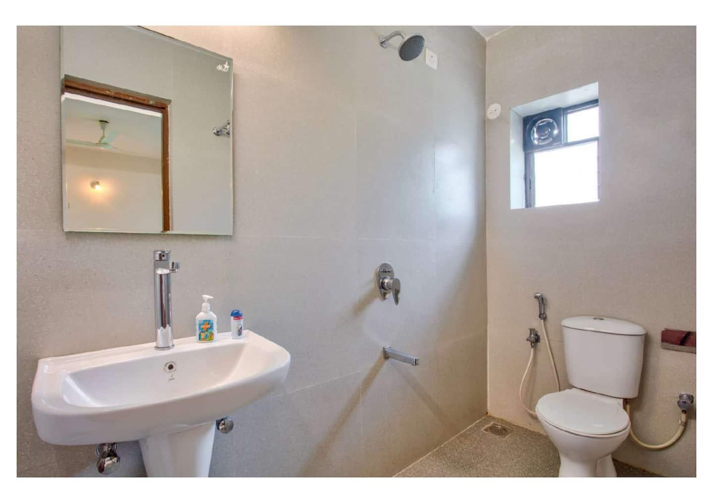 Luxury 4 BHK Duplex Villa for Sale in Anjuna, Goa